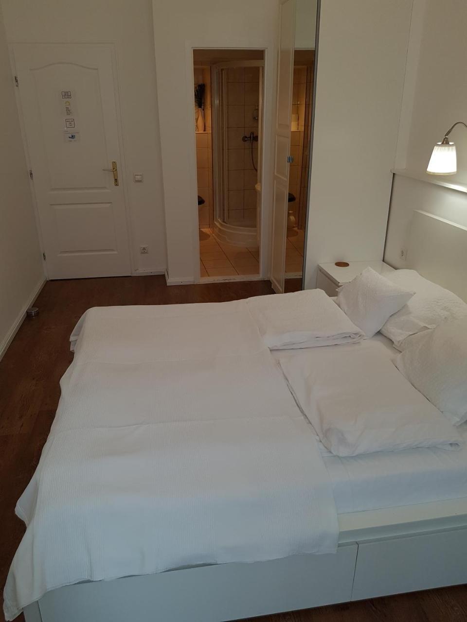 Connection Guesthouse Budapest Luaran gambar
